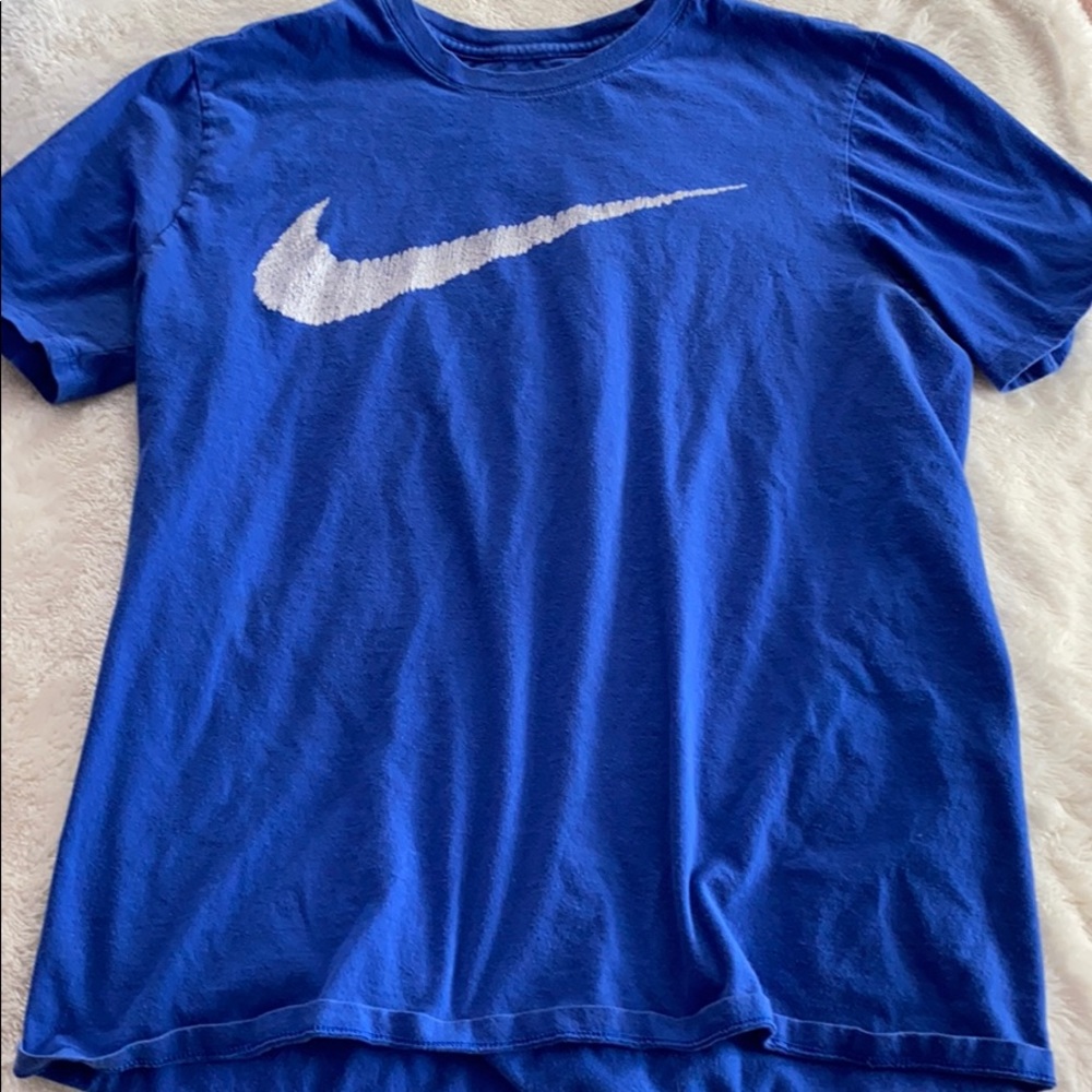 Nike t shirt